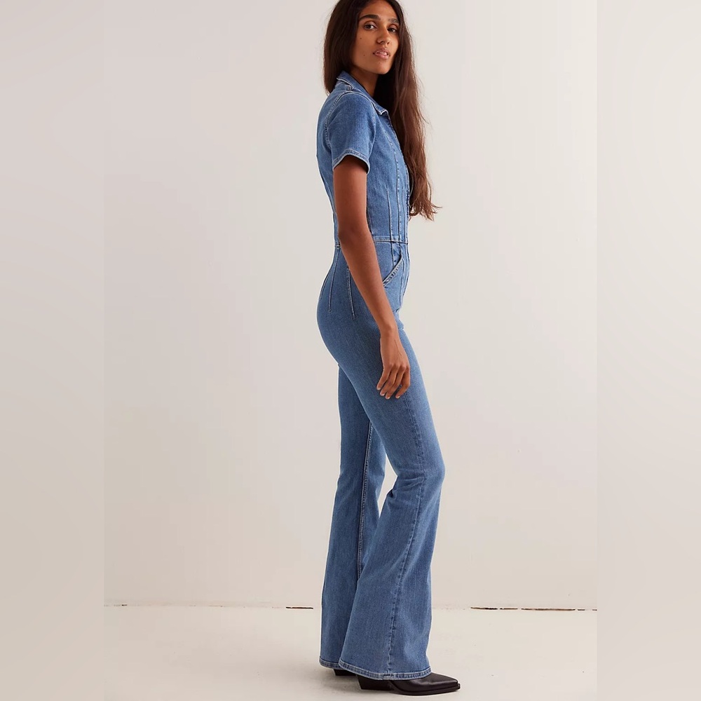 Free People we the free Jade flare jumpsuit denim  Blue Denim Jumpsuit NWT - Picture 5 of 5